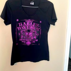 Womens Harley-Davidson T-shirt Medium-black with purple. Spots on back as in pic